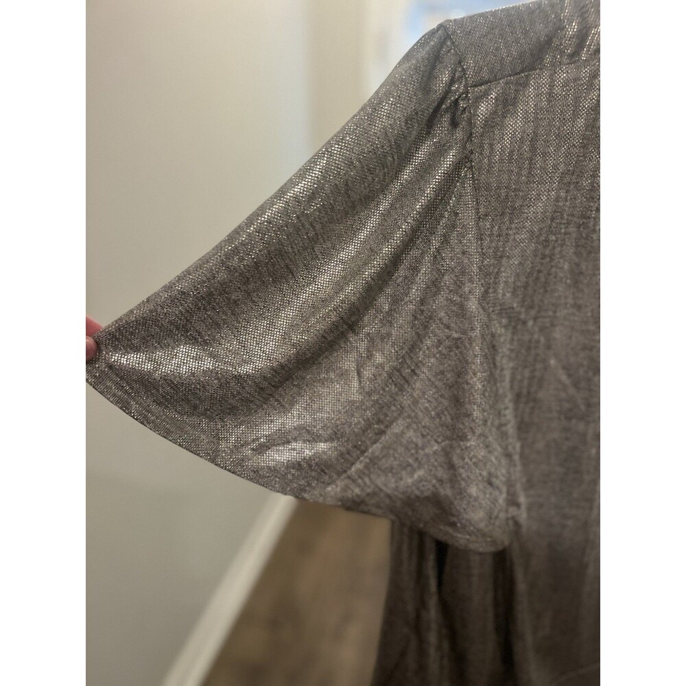 Skies Are Blue Metallic Silver Blouse- 3X - Picture 4 of 16